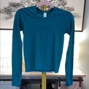 Lululemon Swiftly Tech LS Race Length Women’s Size 4